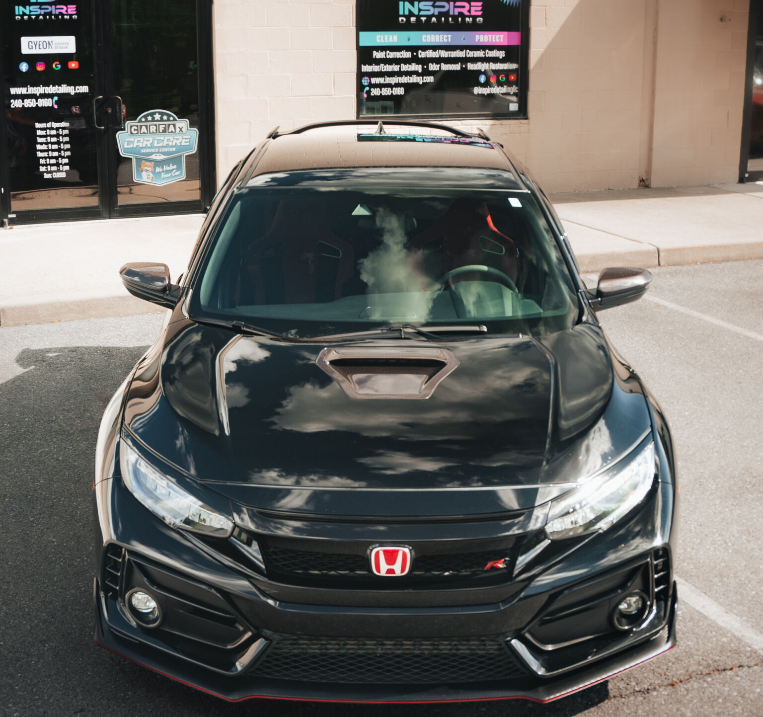 type r black 04